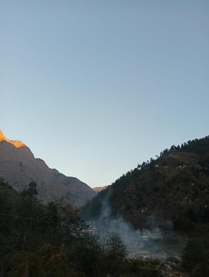 Rrr Resorts Tirthan Valley By Rrr Hotels & Resorts Banjar Exterior photo